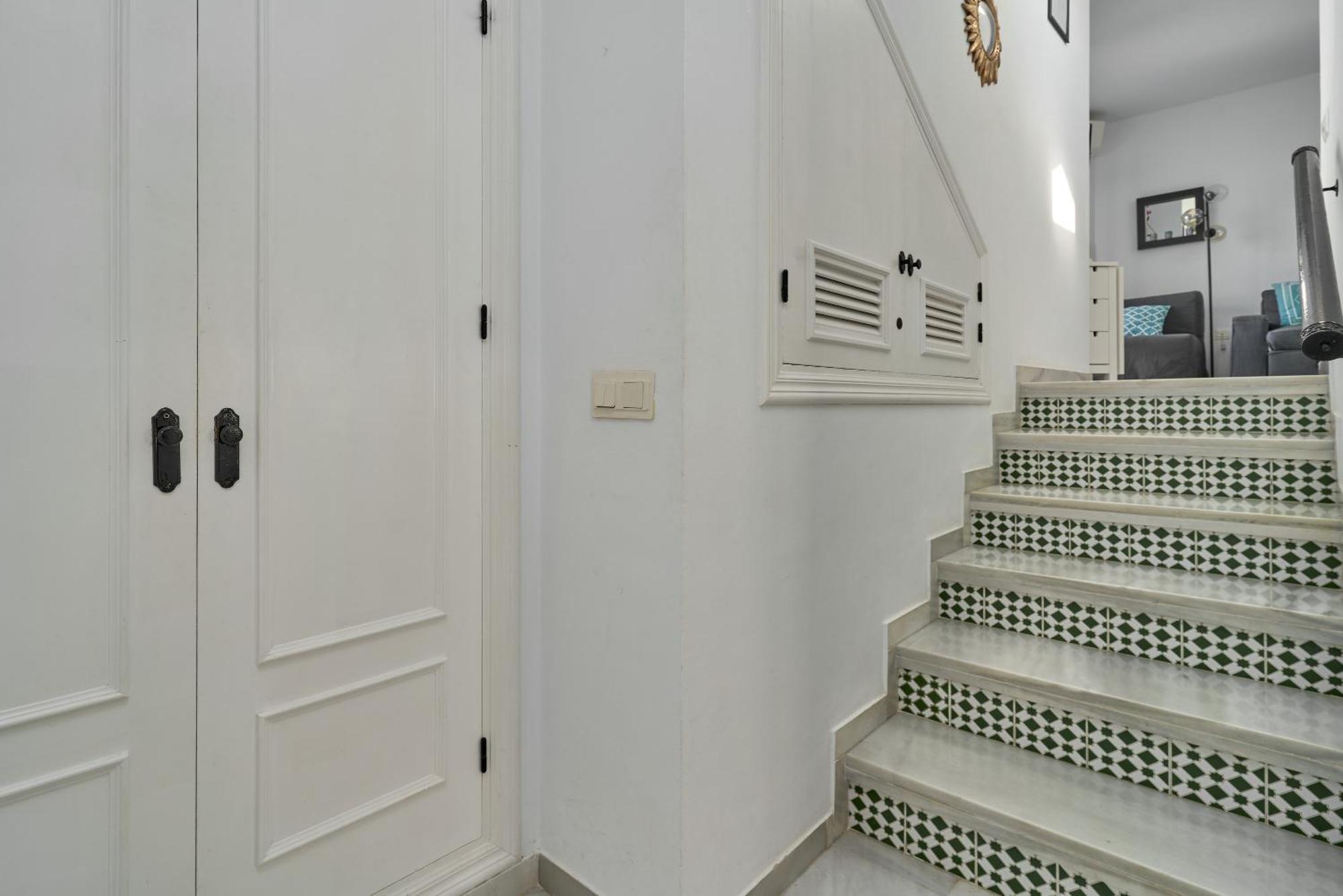 One Bedroom Penthouse نيرخا المظهر الخارجي الصورة